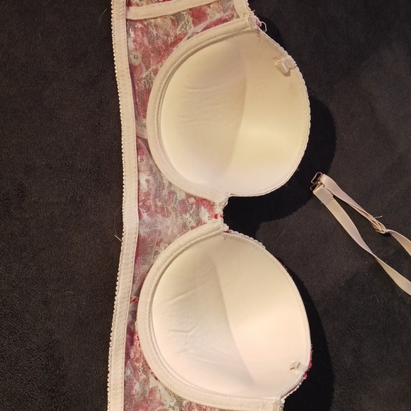 Jessica Simpson push up bra - Picture 3 of 5